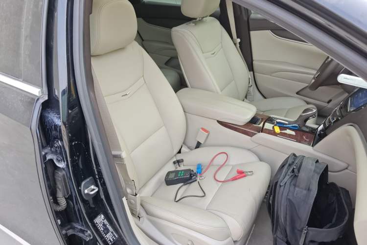 Used Cadillac XTS 2015 28T Comfort Model Right Front Seat