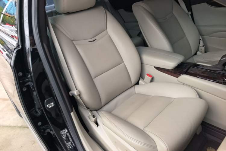 Used Cadillac XTS 2015 28T Comfort Model Right Front Seat