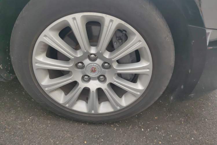 Used Cadillac XTS 2015 28T Comfort Model Right Front Wheel Hub