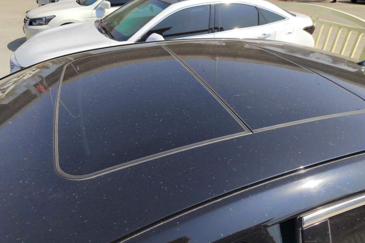 Used Cadillac XTS 2015 28T Comfort Model Roof
