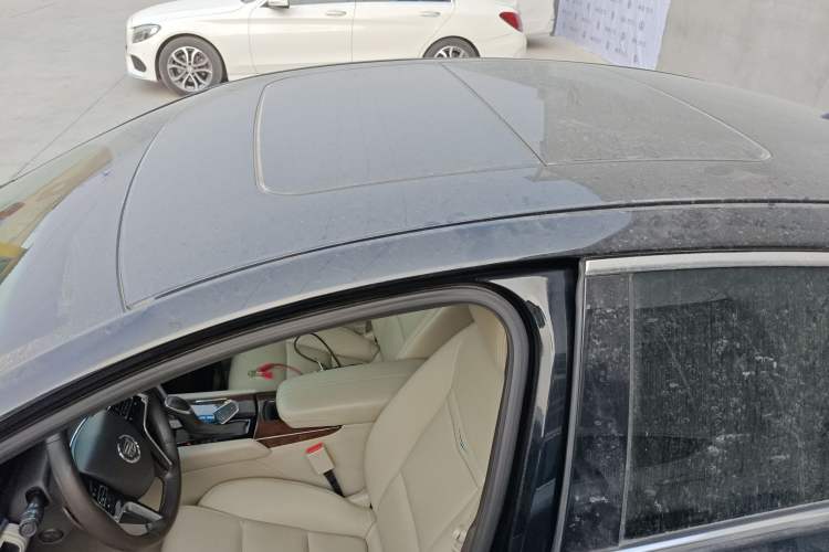 Used Cadillac XTS 2015 28T Comfort Model Roof