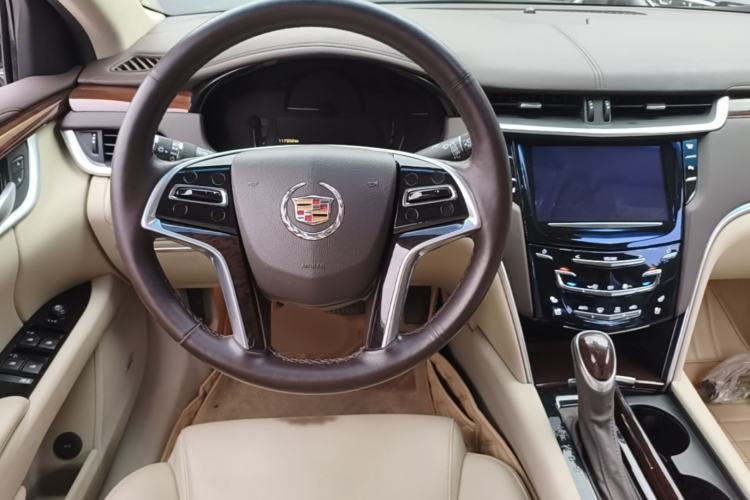 Used Cadillac XTS 2015 28T Luxury Model Steering Wheel
