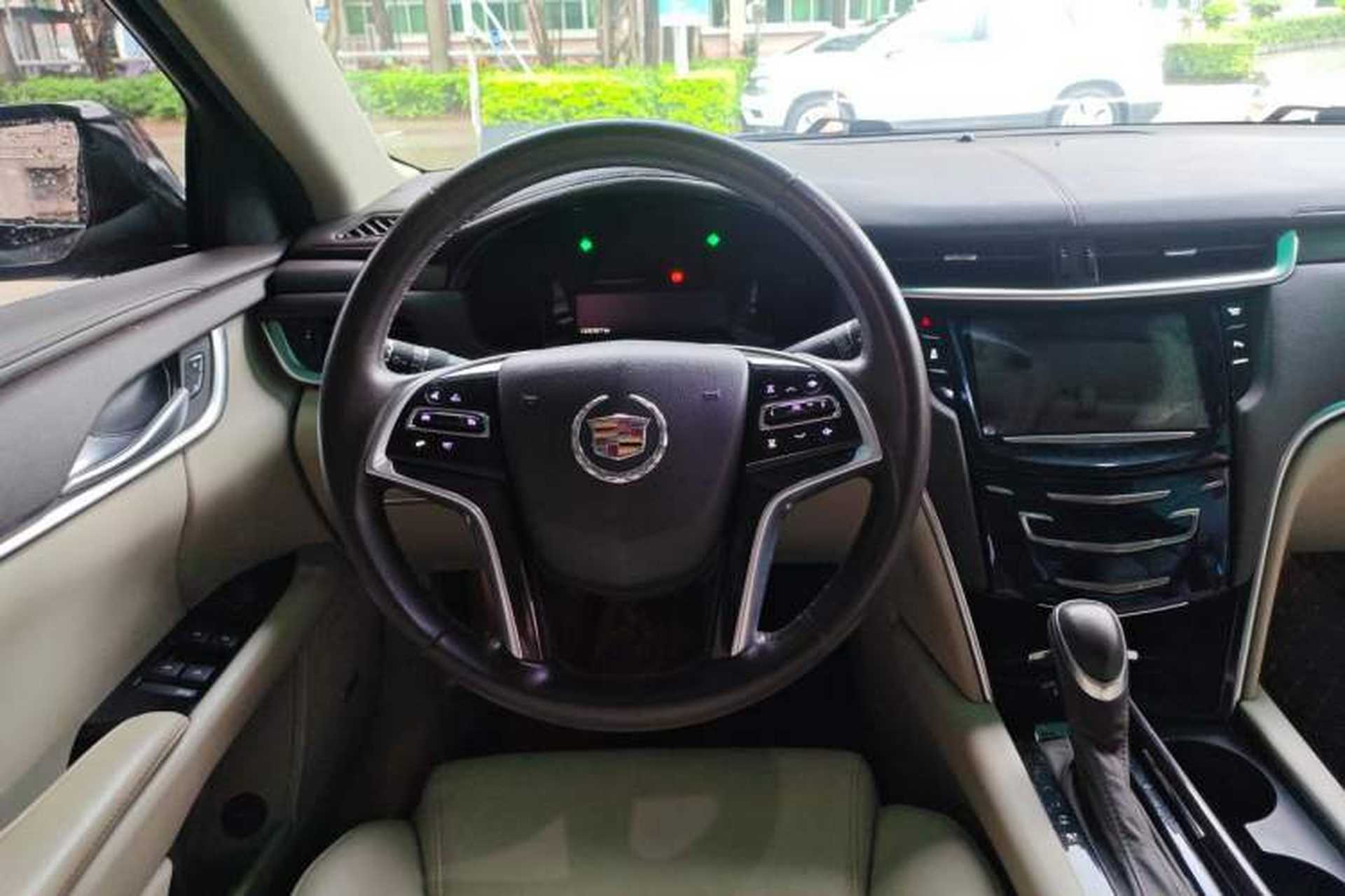 Used Cadillac XTS 2015 28T Comfort Model Steering Wheel