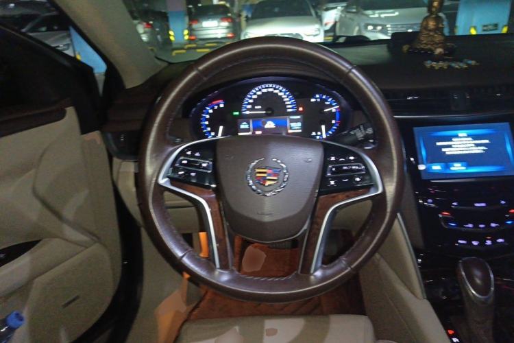 Used Cadillac XTS 2015 28T Comfort Model Steering Wheel