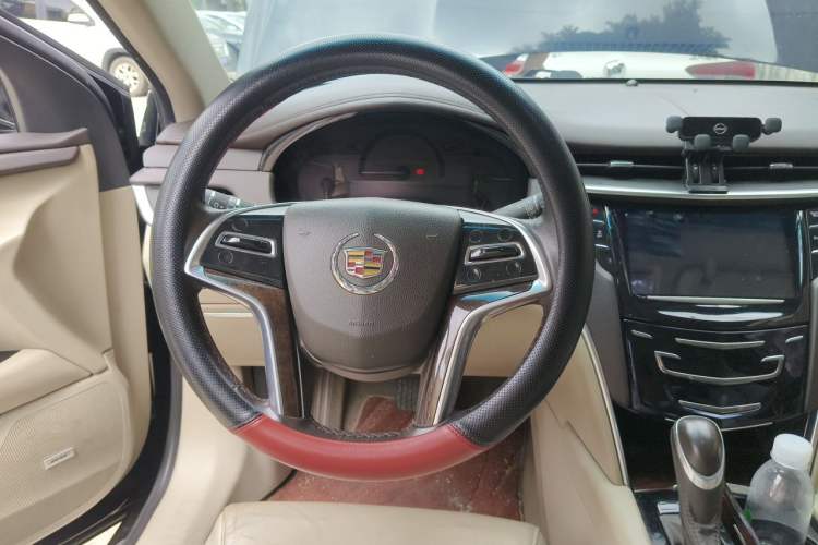 Used Cadillac XTS 2015 28T Comfort Model Steering Wheel