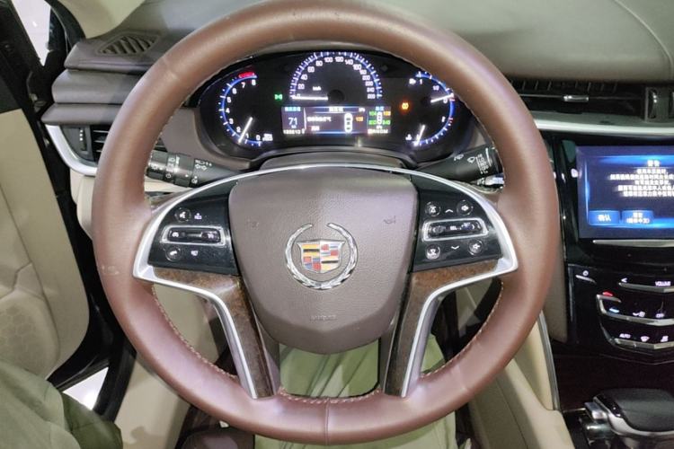 Used Cadillac XTS 2015 28T Comfort Model Steering Wheel