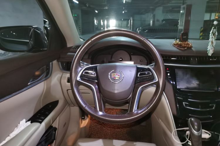 Used Cadillac XTS 2015 28T Comfort Model Steering Wheel