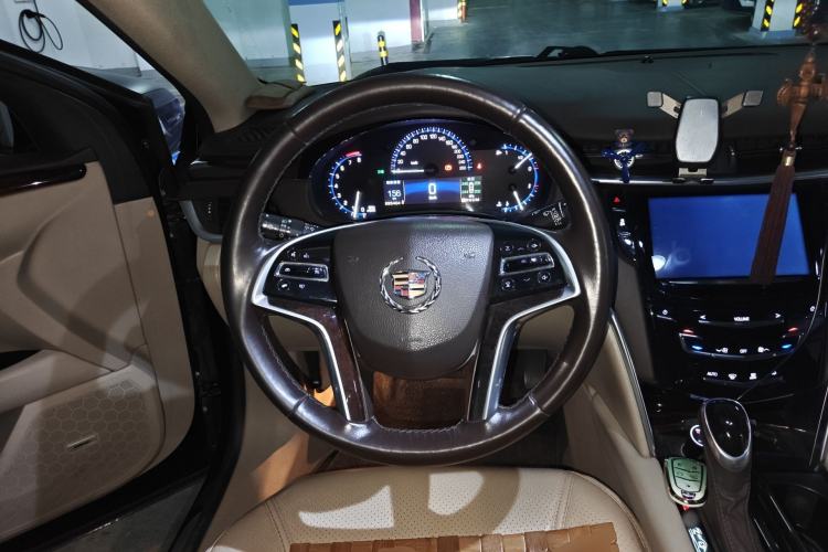 Used Cadillac XTS 2015 28T Elite Model Steering Wheel