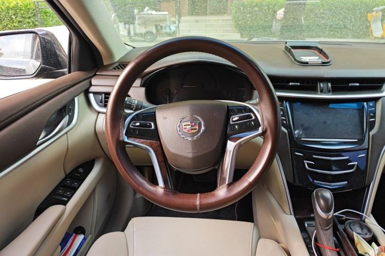 Used Cadillac XTS 2015 28T Comfort Model Steering Wheel