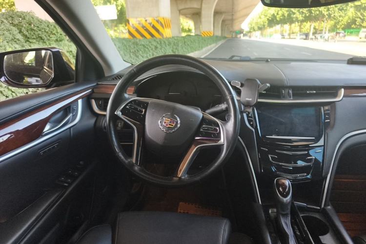 Used Cadillac XTS 2015 28T Luxury Model Steering Wheel