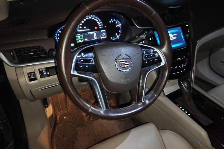 Used Cadillac XTS 2015 28T Comfort Model Steering Wheel