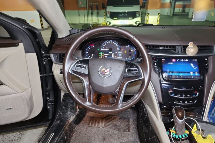 Used Cadillac XTS 2015 28T Elite Model Steering Wheel