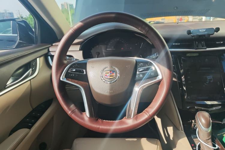Used Cadillac XTS 2015 28T Comfort Model Steering Wheel