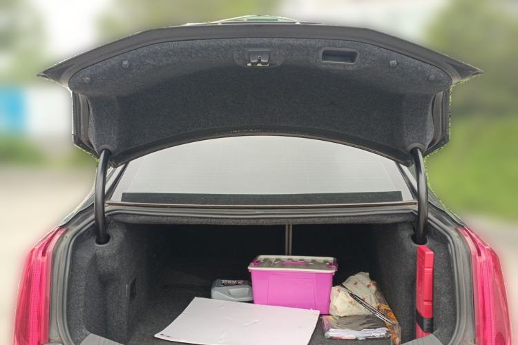 Used Cadillac XTS 2015 28T Platinum Edition Trunk