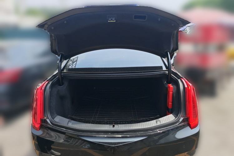 Used Cadillac XTS 2015 28T Luxury Model Trunk