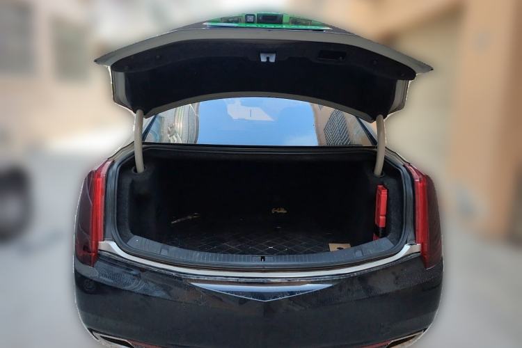 Used Cadillac XTS 2015 28T Luxury Model Trunk