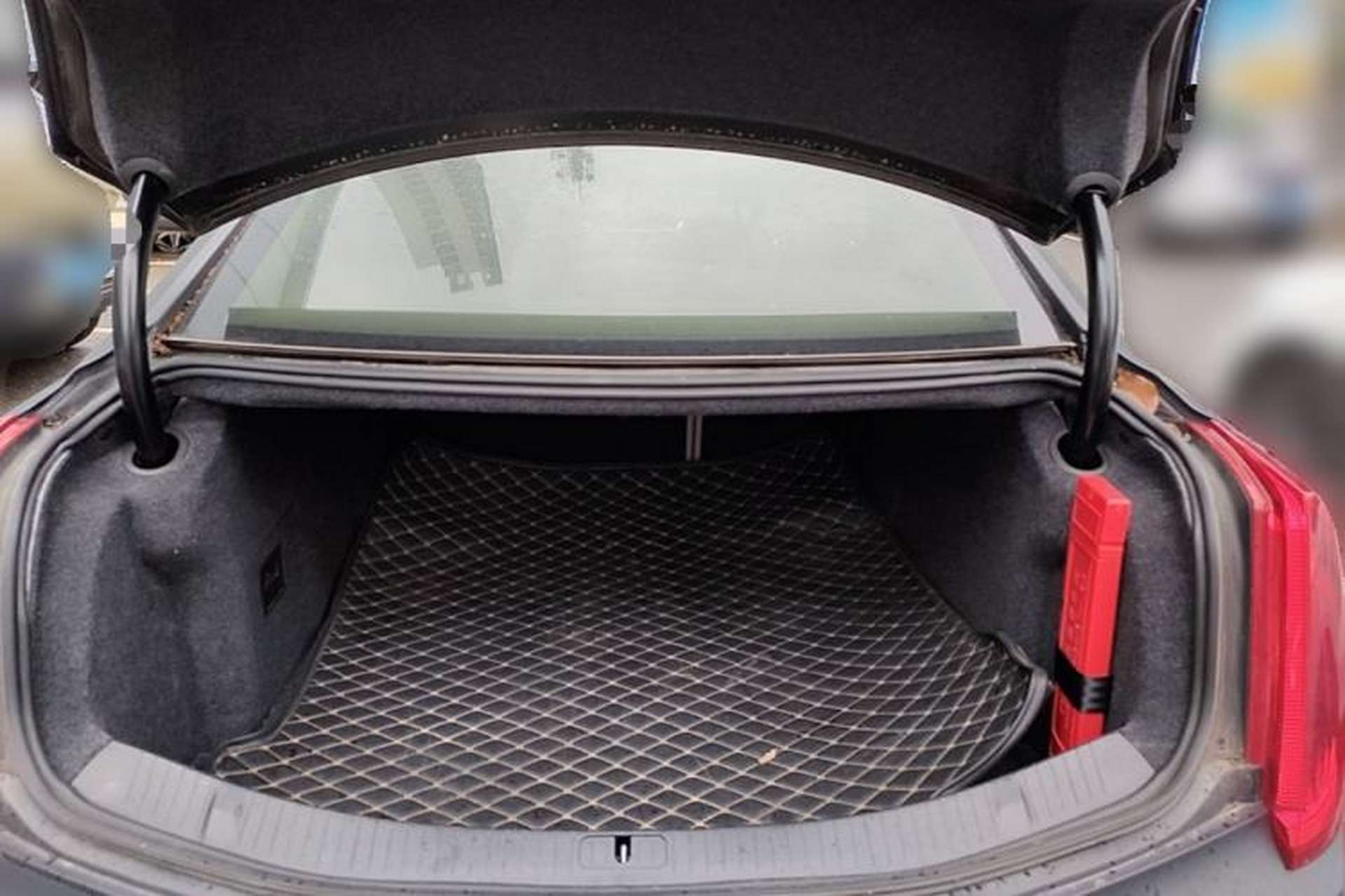 Used Cadillac XTS 2015 28T Comfort Model Trunk