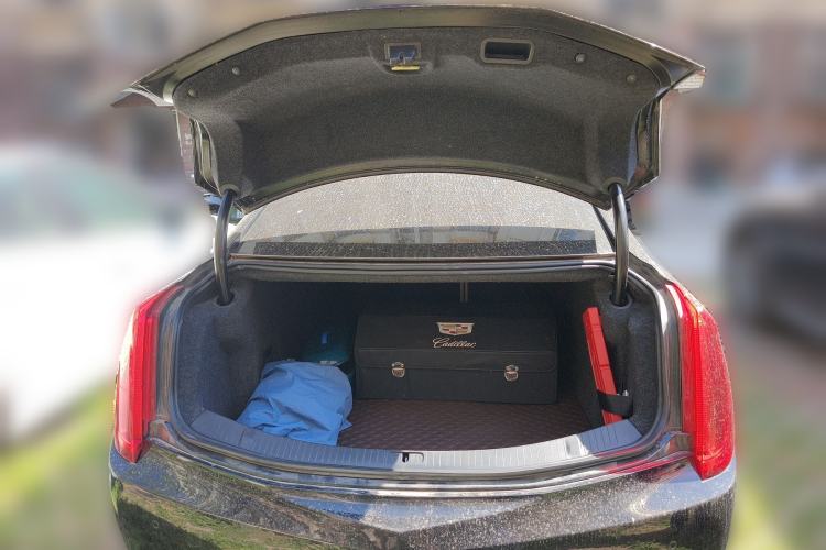 Used Cadillac XTS 2015 28T Comfort Model Trunk