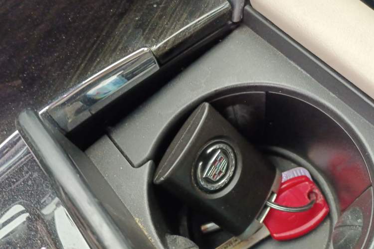 Used Cadillac XTS 2015 28T Platinum Edition Vehicle Key