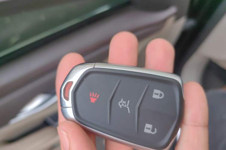 Used Cadillac XTS 2015 28T Comfort Model Vehicle Key