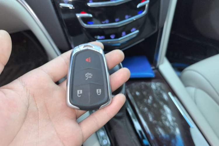 Used Cadillac XTS 2015 28T Comfort Model Vehicle Key