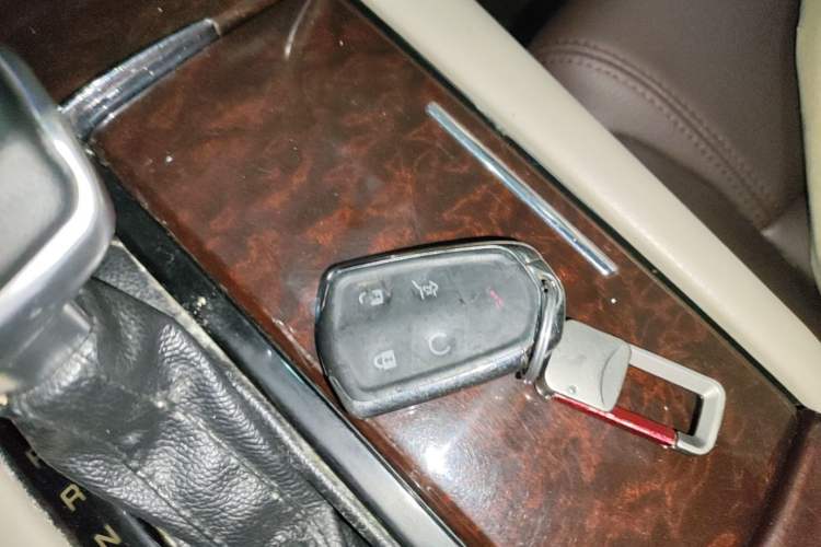 Used Cadillac XTS 2015 28T Comfort Model Vehicle Key