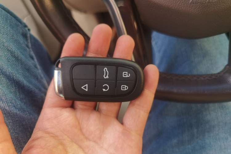 Used Cadillac XTS 2015 28T Comfort Model Vehicle Key