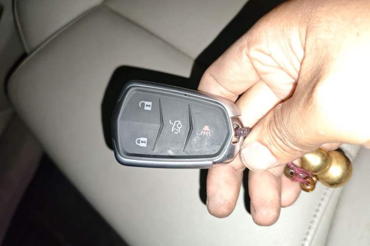 Used Cadillac XTS 2015 28T Comfort Model Vehicle Key