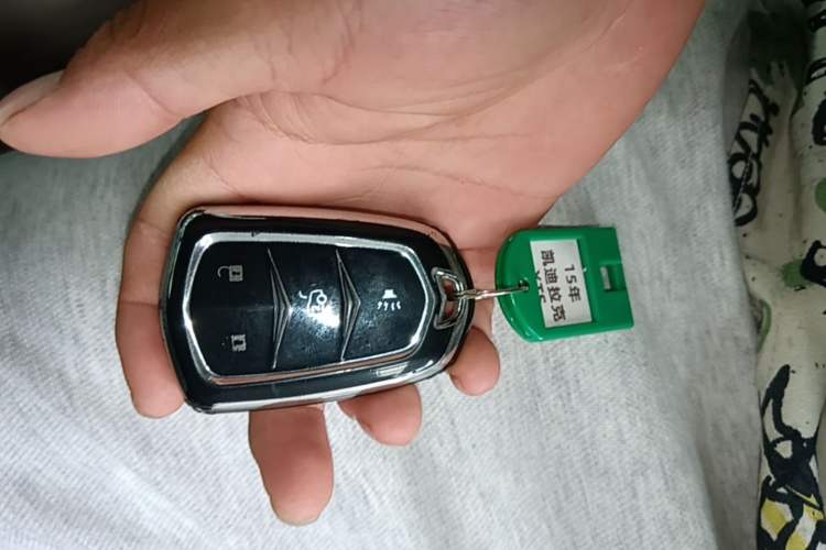 Used Cadillac XTS 2015 28T Comfort Model Vehicle Key