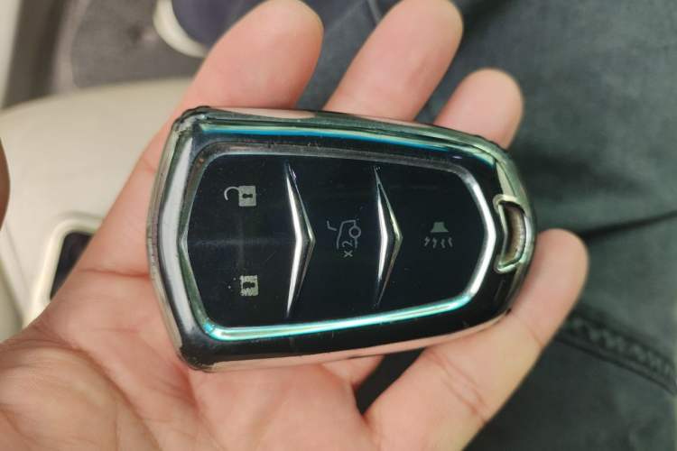 Used Cadillac XTS 2015 28T Comfort Model Vehicle Key