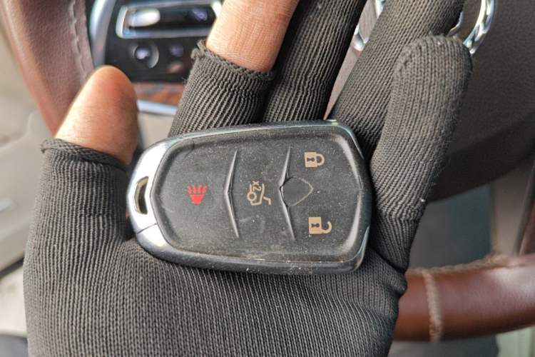 Used Cadillac XTS 2015 28T Comfort Model Vehicle Key