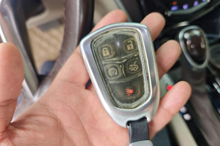 Used Cadillac XTS 2015 28T Elite Model Vehicle Key