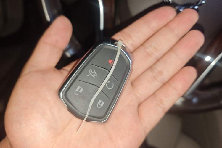 Used Cadillac XTS 2015 28T Elite Model Vehicle Key