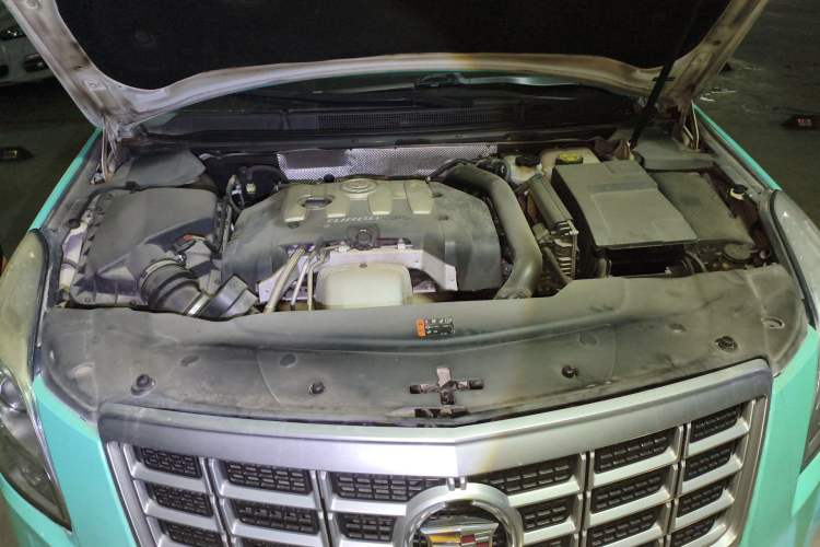 Used Cadillac XTS 2015 28T Comfort Model Engine Bay