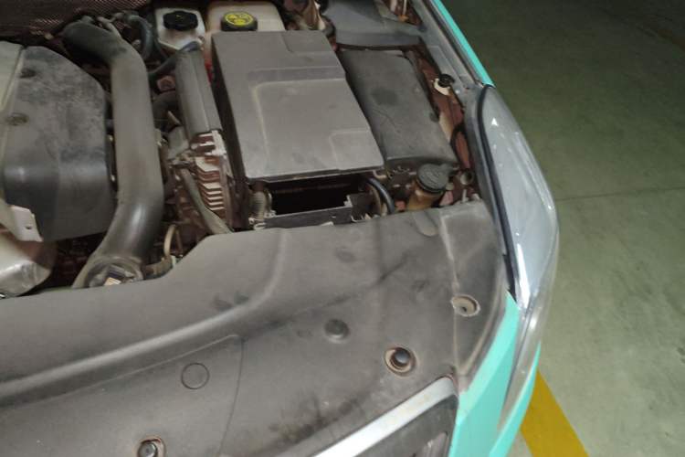 Used Cadillac XTS 2015 28T Comfort Model Engine Bay Left