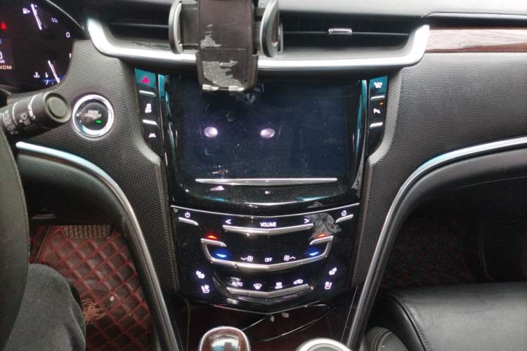 Used Cadillac XTS 2015 28T Luxury Model Audio And AC Panel