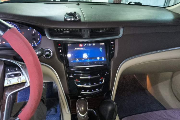 Used Cadillac XTS 2015 28T Comfort Model Audio And AC Panel