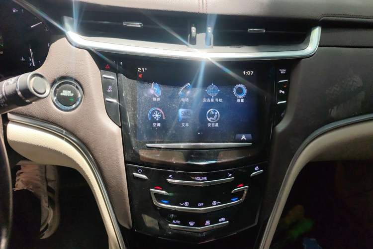 Used Cadillac XTS 2015 28T Comfort Model Audio And AC Panel