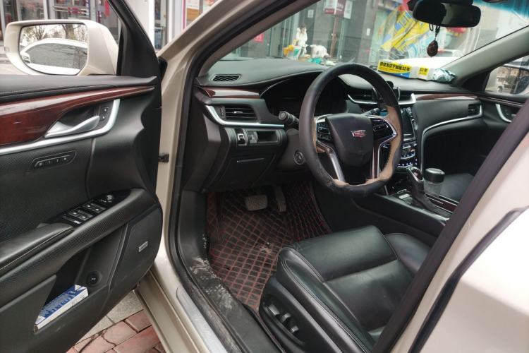 Used Cadillac XTS 2015 28T Luxury Model Driver Seat