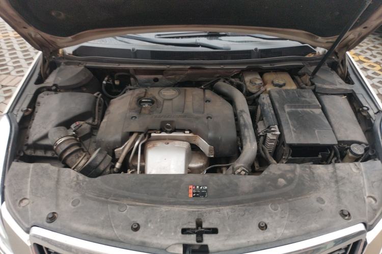 Used Cadillac XTS 2015 28T Luxury Model Engine Bay