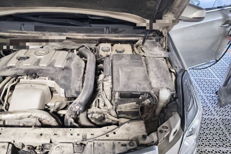 Used Cadillac XTS 2015 28T Comfort Model Engine Bay Left