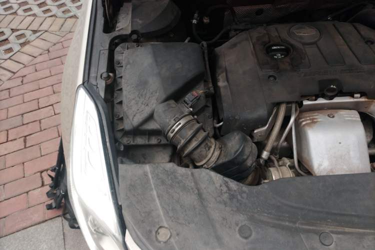 Used Cadillac XTS 2015 28T Luxury Model Engine Bay Right