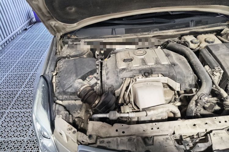 Used Cadillac XTS 2015 28T Comfort Model Engine Bay Right
