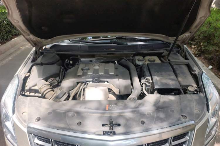 Used Cadillac XTS 2015 28T Comfort Model Engine Bay