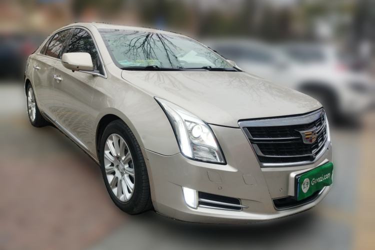 Used Cadillac XTS 2015 28T Luxury Model Front Right 45 Deg