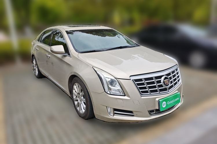 Used Cadillac XTS 2015 28T Luxury Model Front Right 45 Deg
