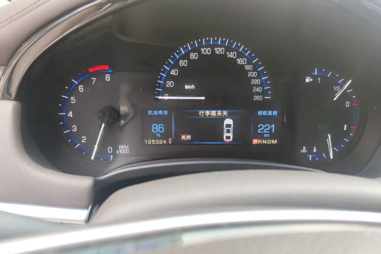 Used Cadillac XTS 2015 28T Comfort Model Odometer Close Up