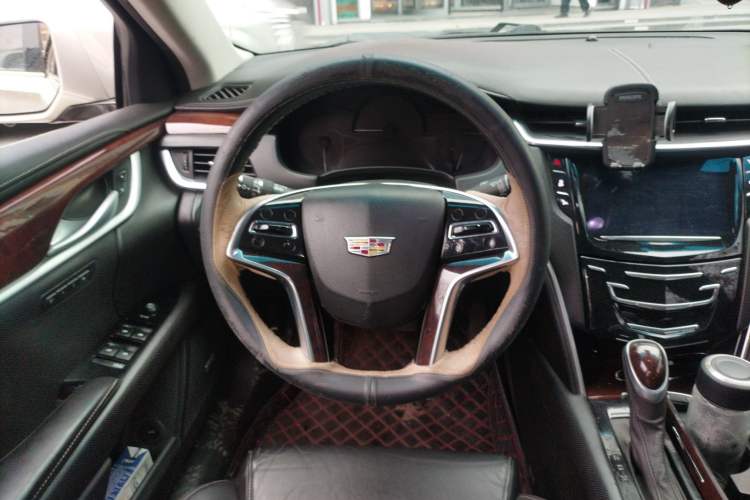 Used Cadillac XTS 2015 28T Luxury Model Steering Wheel