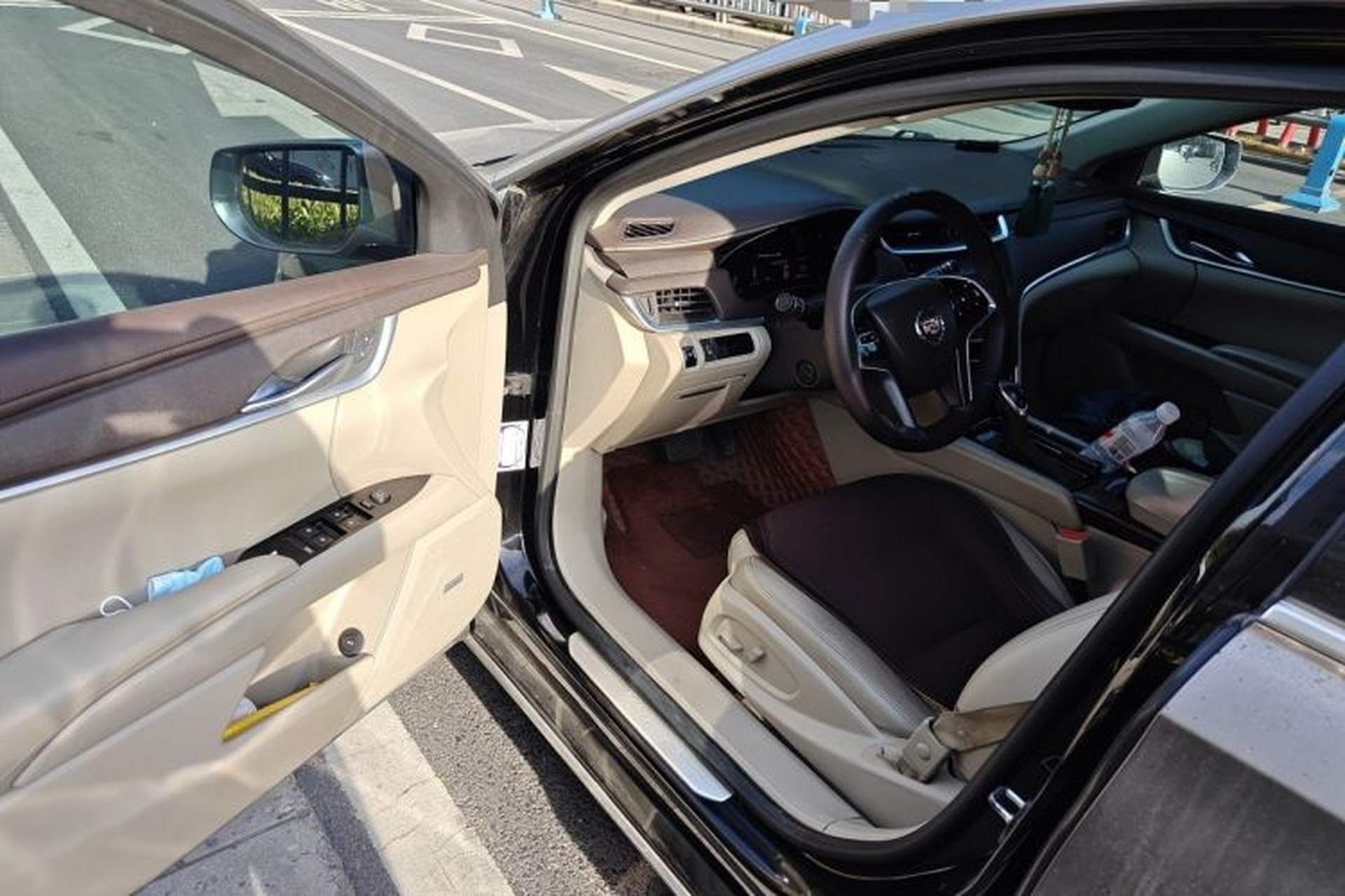 Used Cadillac XTS 2015 28T Comfort Model Driver Seat