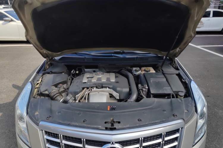 Used Cadillac XTS 2015 28T Comfort Model Engine Bay